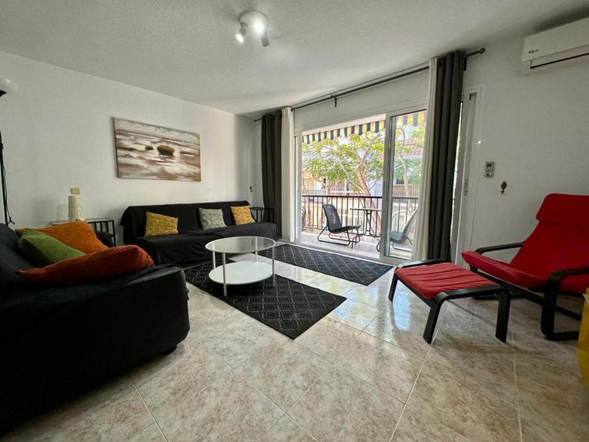 Charming 3-Bed Apartment In Fuengirola Exterior foto