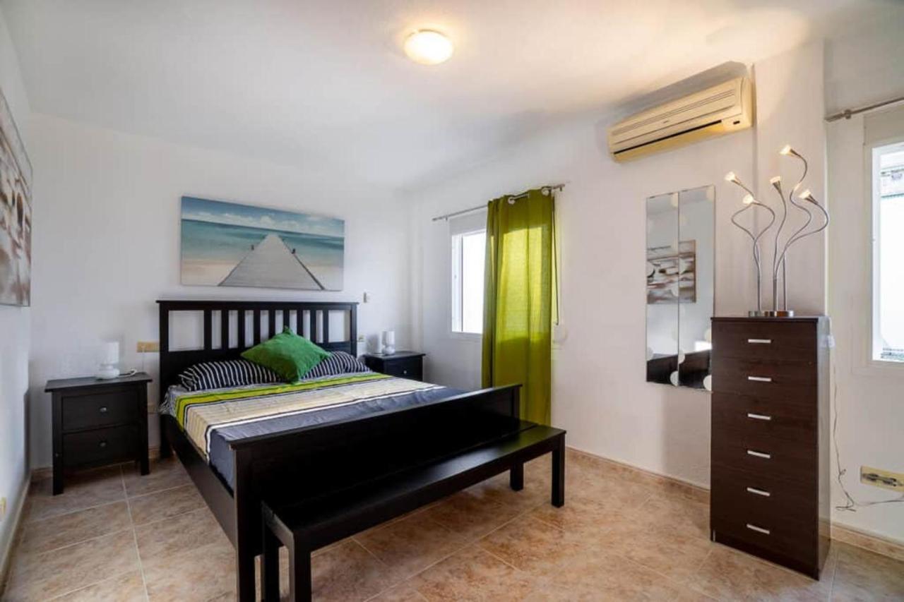 Charming 3-Bed Apartment In Fuengirola Exterior foto