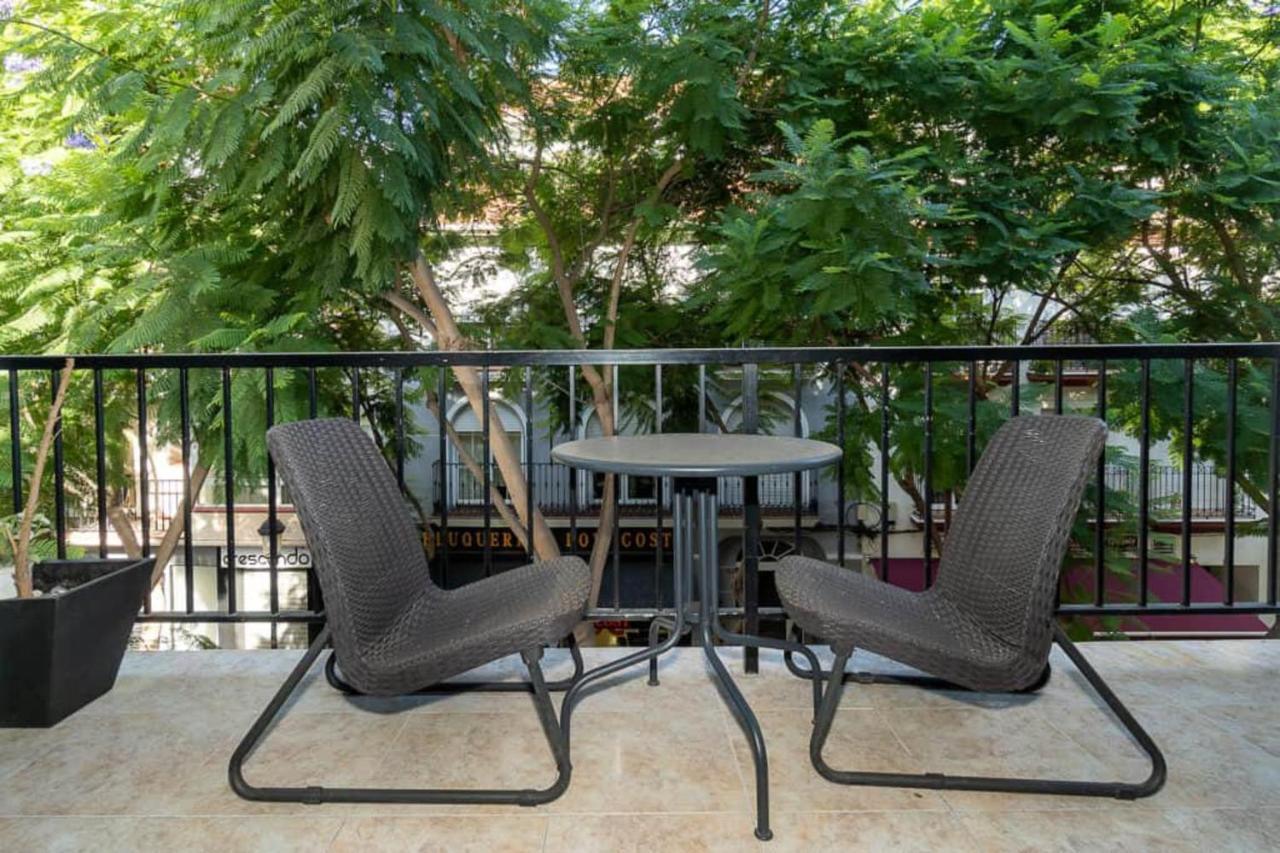 Charming 3-Bed Apartment In Fuengirola Exterior foto