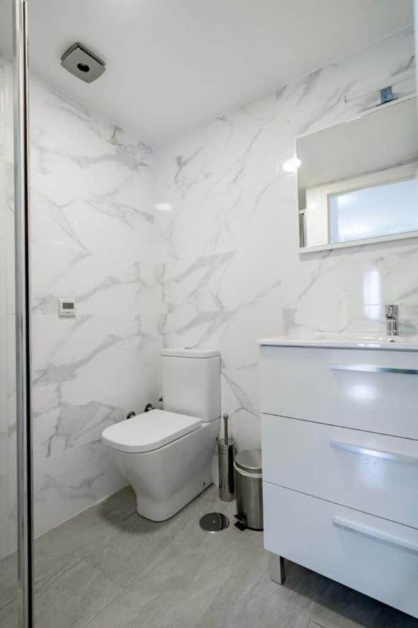 Charming 3-Bed Apartment In Fuengirola Exterior foto
